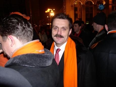Зрадник - депутат та сенатор рф Андрій Деркач отримав вирок з конфіскацією