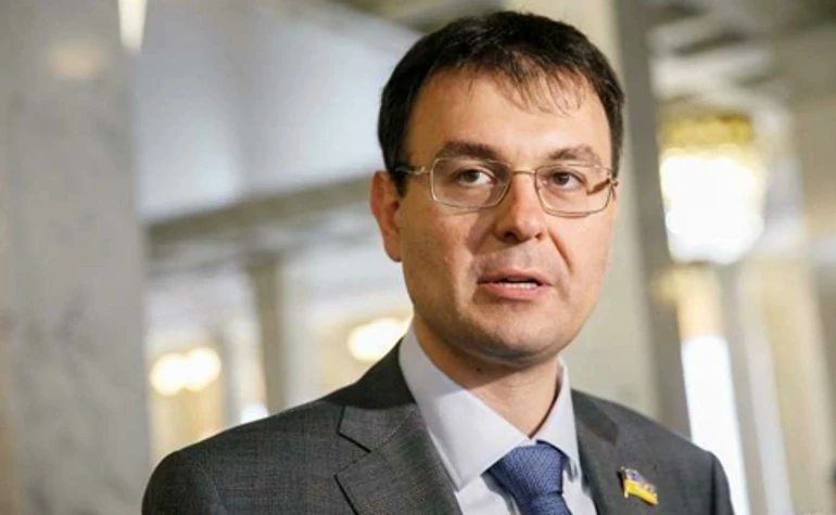 Рятують ПФУ. Держслужбовців залишать без спецпенсій: як зміниться система їх нарахувань