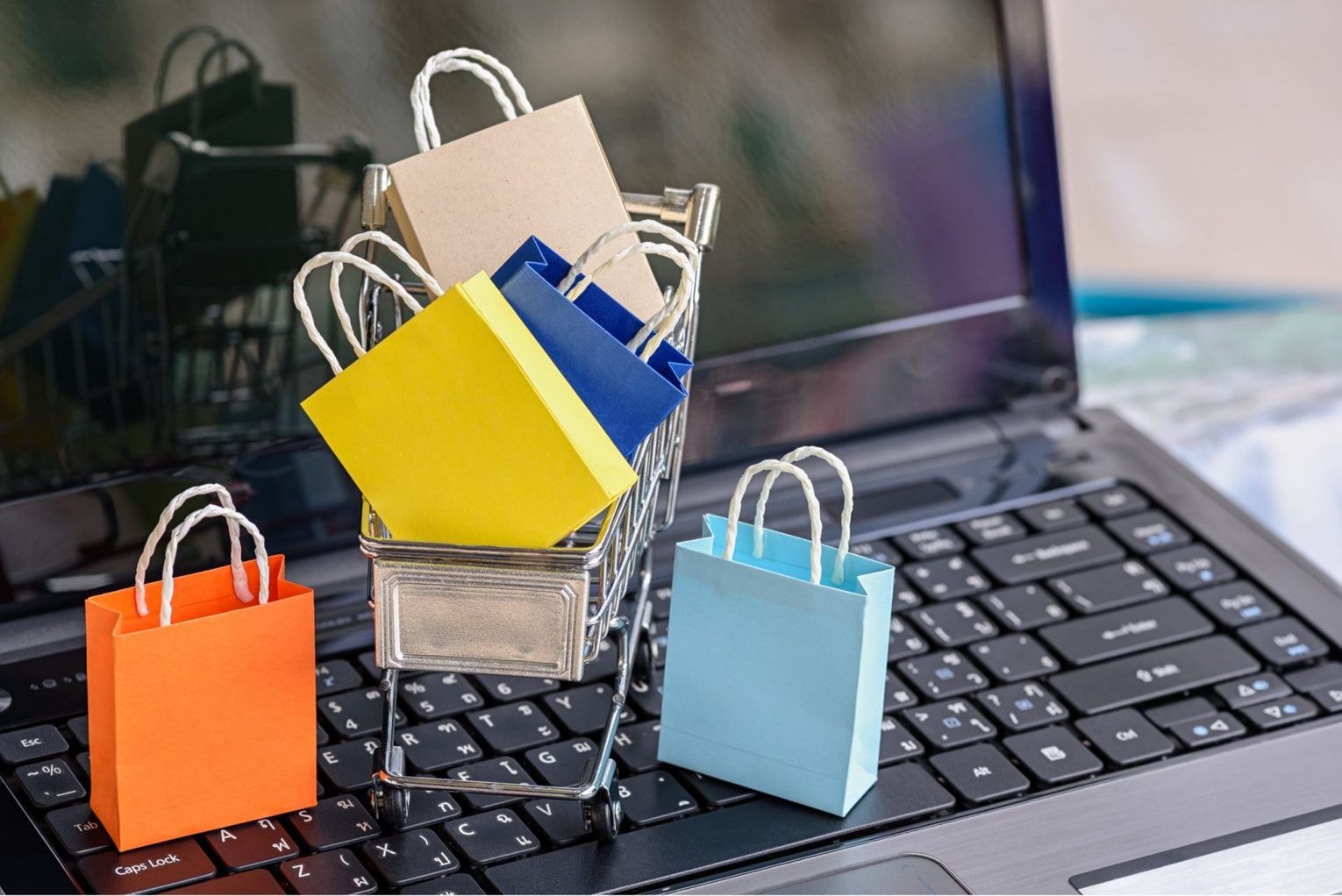 Продаж на OLX, Prom і Rozetka: кому і за що доведеться сплачувати податки