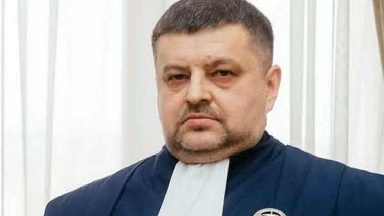 Нетверезий за кермом голова Володимир Гевко вважає це разовим проступком. ВРП подала на звільнення голову Господарського суду Тернопільської області