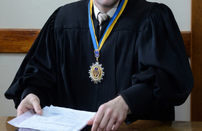 ВП ВС підтвердила, що суддя в кримінальному процесі не має права задовольняти власний самовідвід самостійно (справа № 990SCGC/46/25)