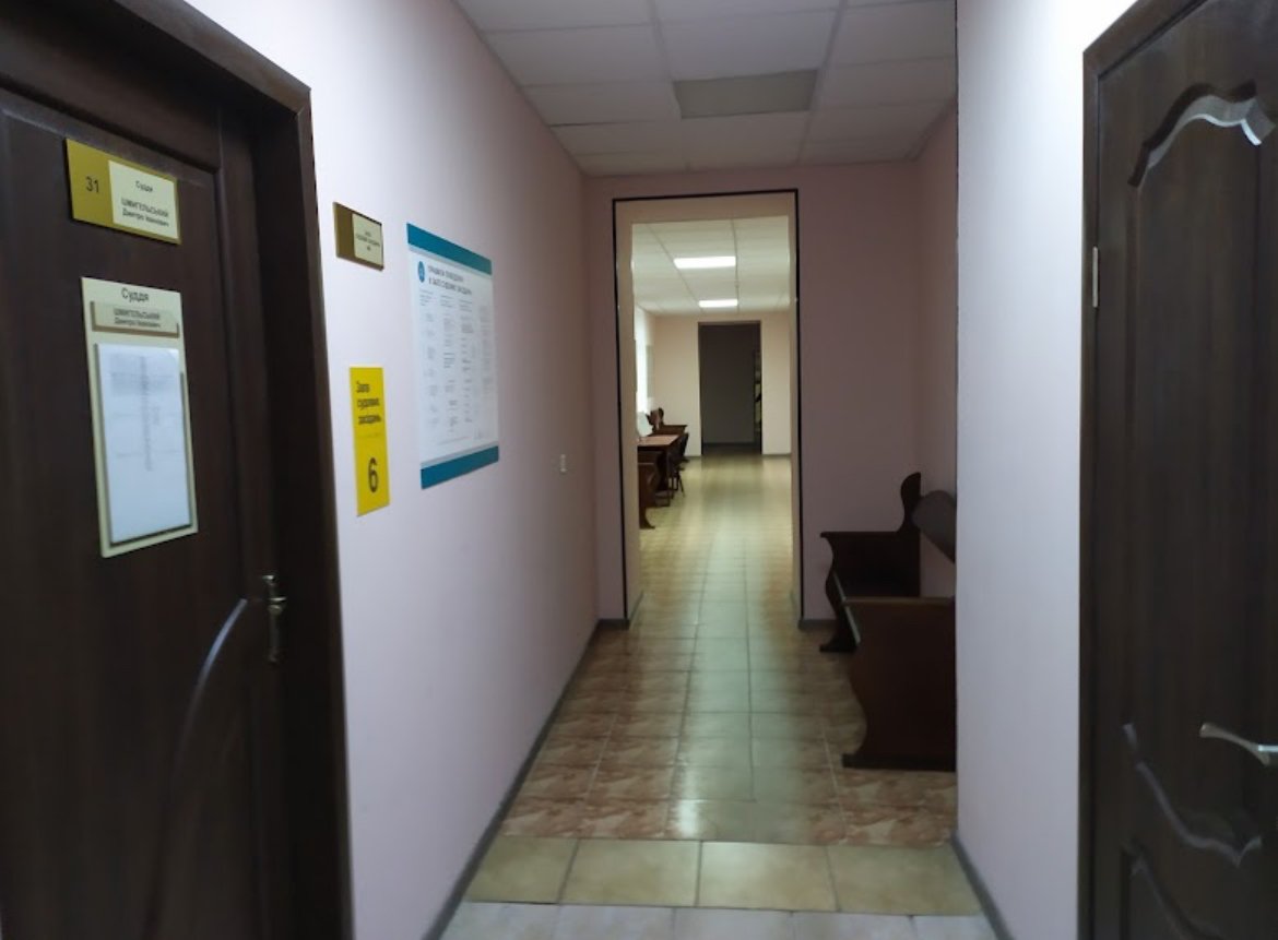 Суддю Деснянського суду Києва Романа Вінтоняка обшукували через «адвокатів-хакерів» - d48420fcfb4b27602a8d65e19b66f6da.jpeg