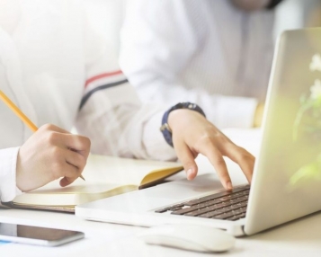 Кабмин утвердил законопроект «О электронной трудовой книжке», а что будет с бумажной? - tn1_0_45496700_1592752392_5eef79086f1c2.jpg