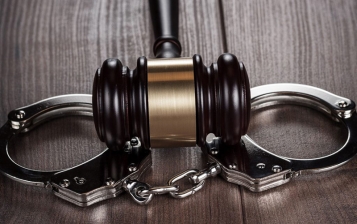 Двух участников дела отправили за решетку за травлю судьи в соцсетях - tn1_0_57581000_1559630071_5cf610f78c99e.jpg