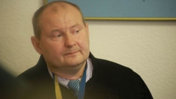 ГБР проверяет, помогал ли Порошенко бежать в Молдову судье Чаусу - tn1_0_63399900_1563533312_5d31a0009acee.jpg