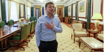 Первый популизм провалился. Президент Зеленский передумал переезжать в Украинский дом - tn1_0_63795200_1567422204_5d6cf6fc9bc61.jpeg
