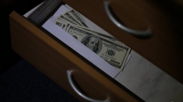 Черкаських слідчих поліції за недоведеністю виправдали від $1000 хабара, «зарубавши» НСРД - tn1_0_92933500_1571302076_5da82abce2ea9.jpg