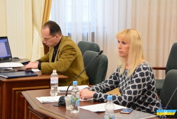 Суддя Світлана Зосименко вдруге втратила посаду, бо арештувала землю разом із соняшниками - tn1_0_98893400_1563824834_5d3612c2f1763.jpg