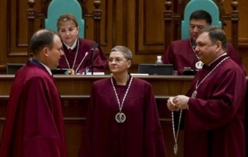 Наслідки рішення КСУ: провал антикорупційної реформи в Україні - tn1_5612b726ae167d5bdb4121247e6b4ee3_5f9bf8ea92fe2.jpg