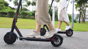 На гиробордах и электросамокатах запретят ездить по тротуарам - tn1_74fa63e7d018bb0682d184af2ef64bc0_5f5251e614ba5.jpg