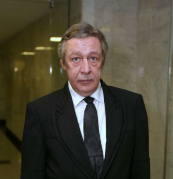 Известного актёра Михаила Ефремова приговорили к восьми годам лишения свободы - tn1_bb004e55348aea76567971e63779f8eb_5f575b09e6e28.jpg