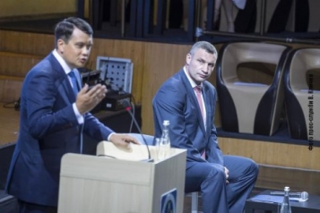 «Следующим может стать Кличко». Разумков прокомментировал свою отставку и рассказал о дальнейших планах - tn1_bd6b4d2255bb380837e2f2e591e17495_615edd69e20d8.jpg