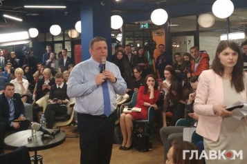 Голова Конституційного суду Станіслав Шевчук: Чим більше змін Основного закону, тим більше абсурду - tn1_golova_konstitutsiynogo_sudu_stanislav_shevchuk_chim_bilshe_zmin_osnovnogo_zakonu_tim_bilshe_absurdu_5ada15fc1870e.jpg