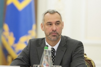 Нові та чималі посадові оклади для прокурорів всіх рівнів затверджено! - tn1_novi_ta_chimali_posadovi_okladi_dlya_prokuroriv_vsih_rivniv_zatverdgeno_5e185a11b5072.jpg