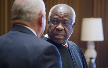 У самого молчаливого верховного судьи развязался язык из-за адвоката - tn1_u_samogo_molchalivogo_verhovnogo_sudi_razvyazalsya_yazik_iz_za_advokata_5c94cbc2c574e.jpg