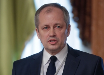 ЦИТАТА РОКУ – ГОЛОВА ВСУ Романюк: В Україні виконується лише 5% від усіх ухвалених судом рішень і влада вже заборгувала громадянам 450 млрд. грн. за невиконаними рішеннями!!!  - tn1_v_ukraini_vikonuetsya_lishe_5_vid_usih_uhvalenih_sudom_rishen_i_vlada_vge_58638c3b51ff1.jpg