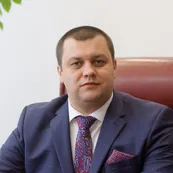 Земля під багатоквартирним будинком: чому співвласники досі без права власності