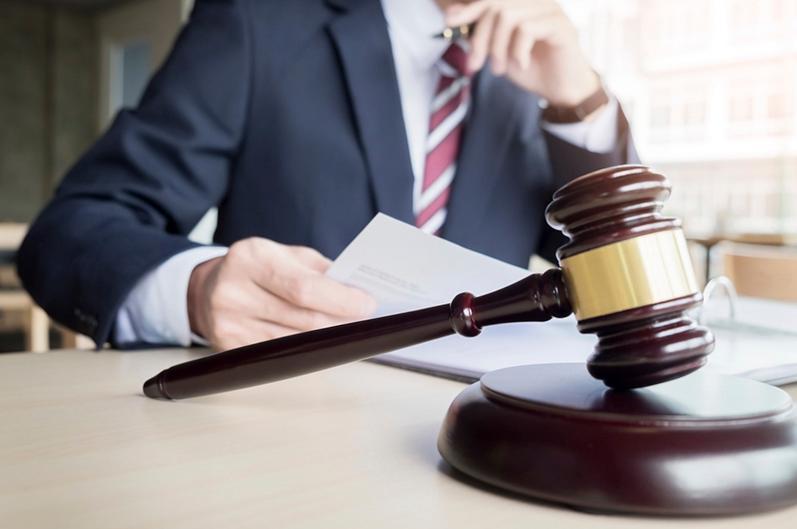 Зловживання процесуальними правами в адміністративному судочинстві  - приклади практики