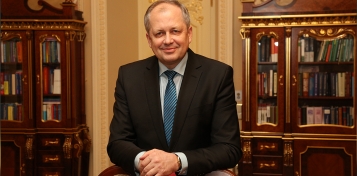  - tn1_58d74e4ea7a93392ccc90f93d4e943ad_5f1035bbe6634.jpg