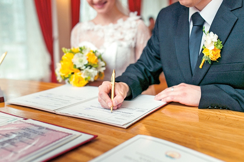 Замена загранпаспорта при смене фамилии после замужества